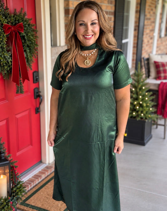 Entro Holiday Elegance Satin Maxi Dress – Pine Green