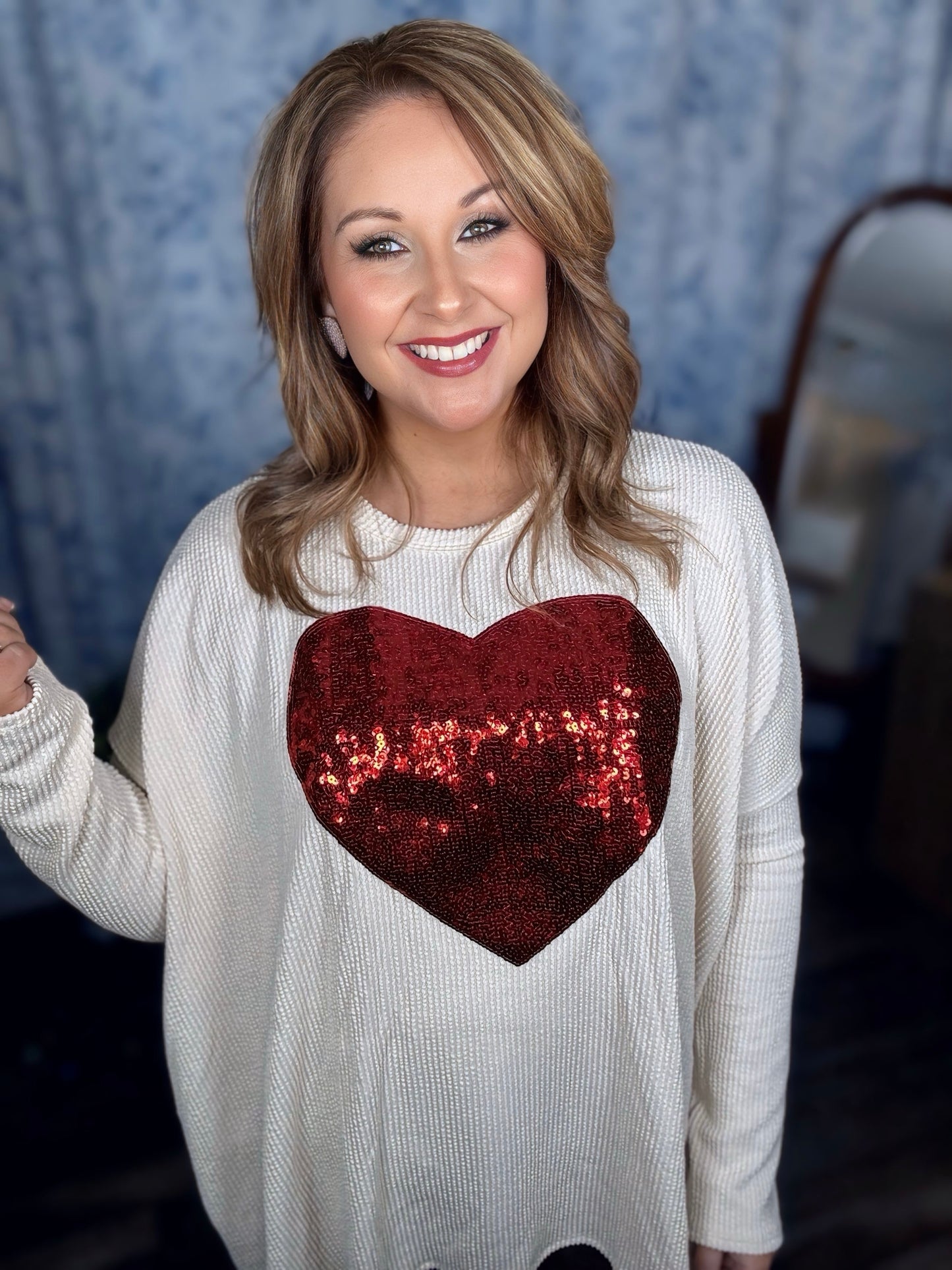 WOMEN'S OVERSIZED SEQUINED HEART TUNIC TOP