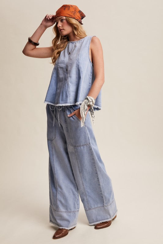 Raw Edge Flare Denim Pant