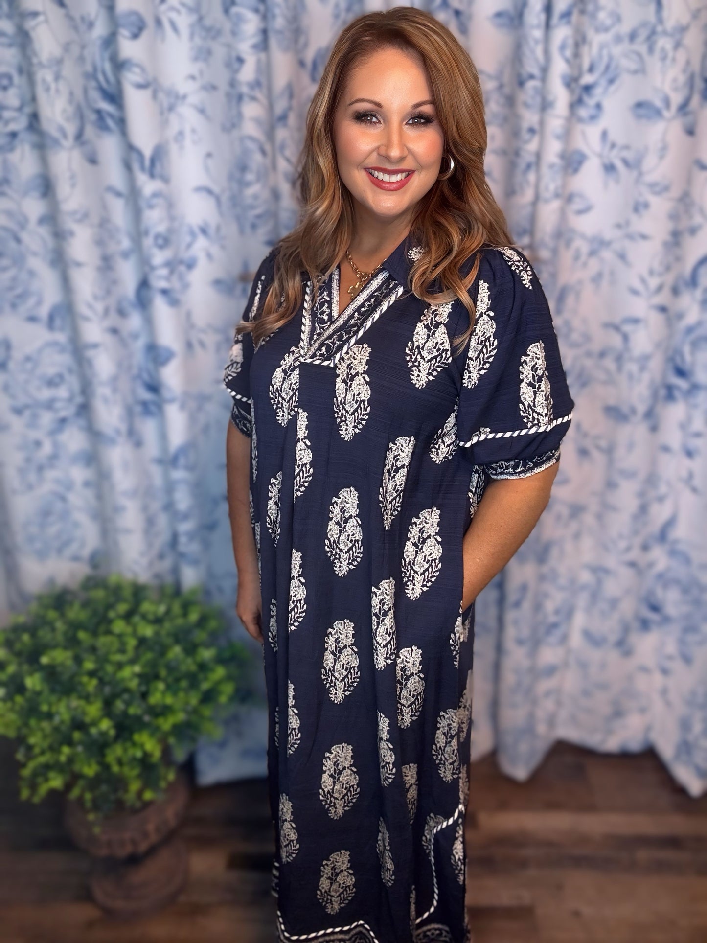 Umgee Boarder Print Collared Midi Dress