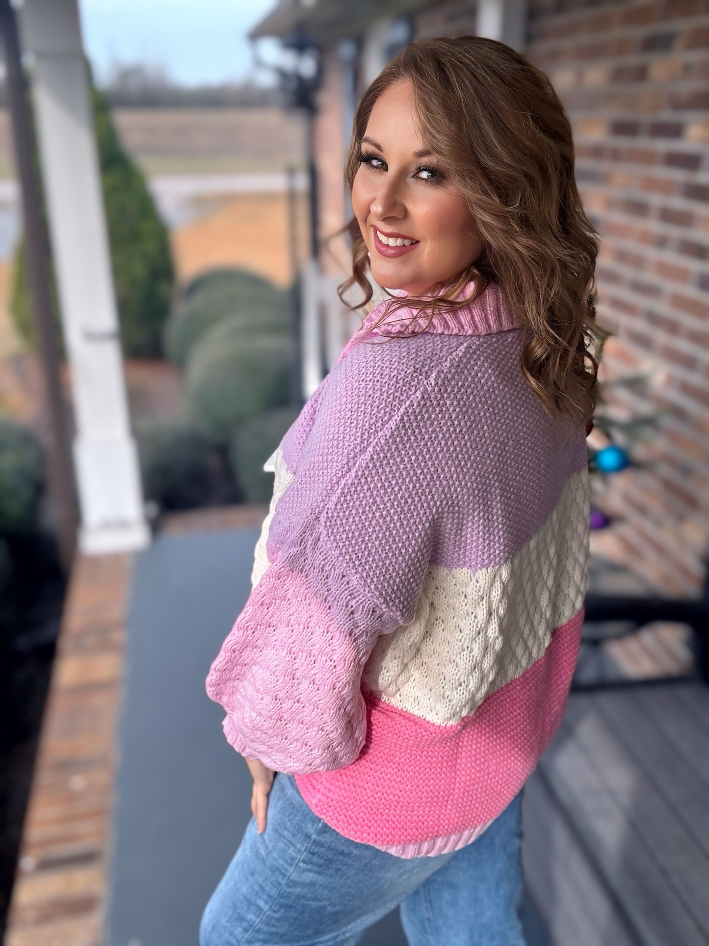 Long Sleeve Knit Sweater Top with Color Block