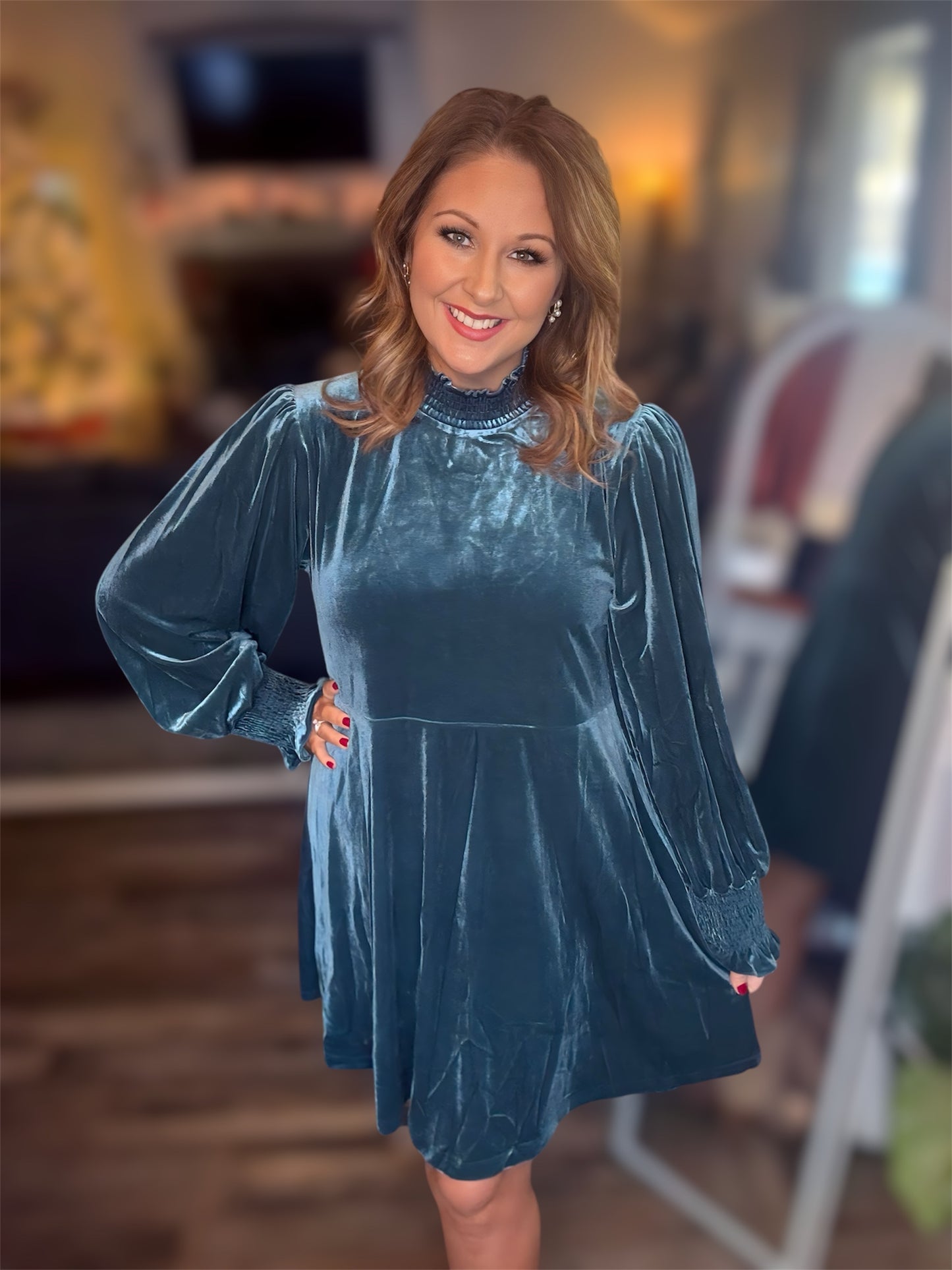 PLUS SIZE-MOCK NECK VELVET DRESS