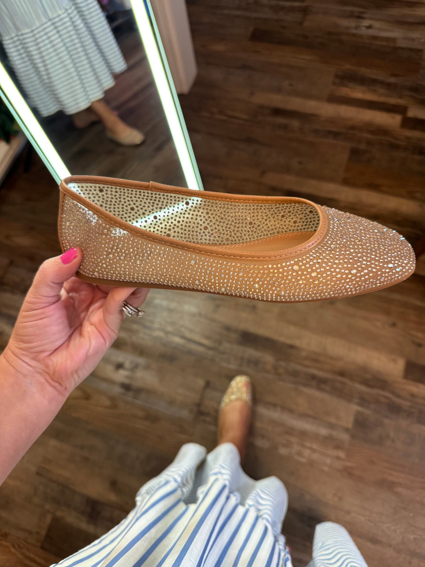 Its A Vibe- Tan Flat Shoes