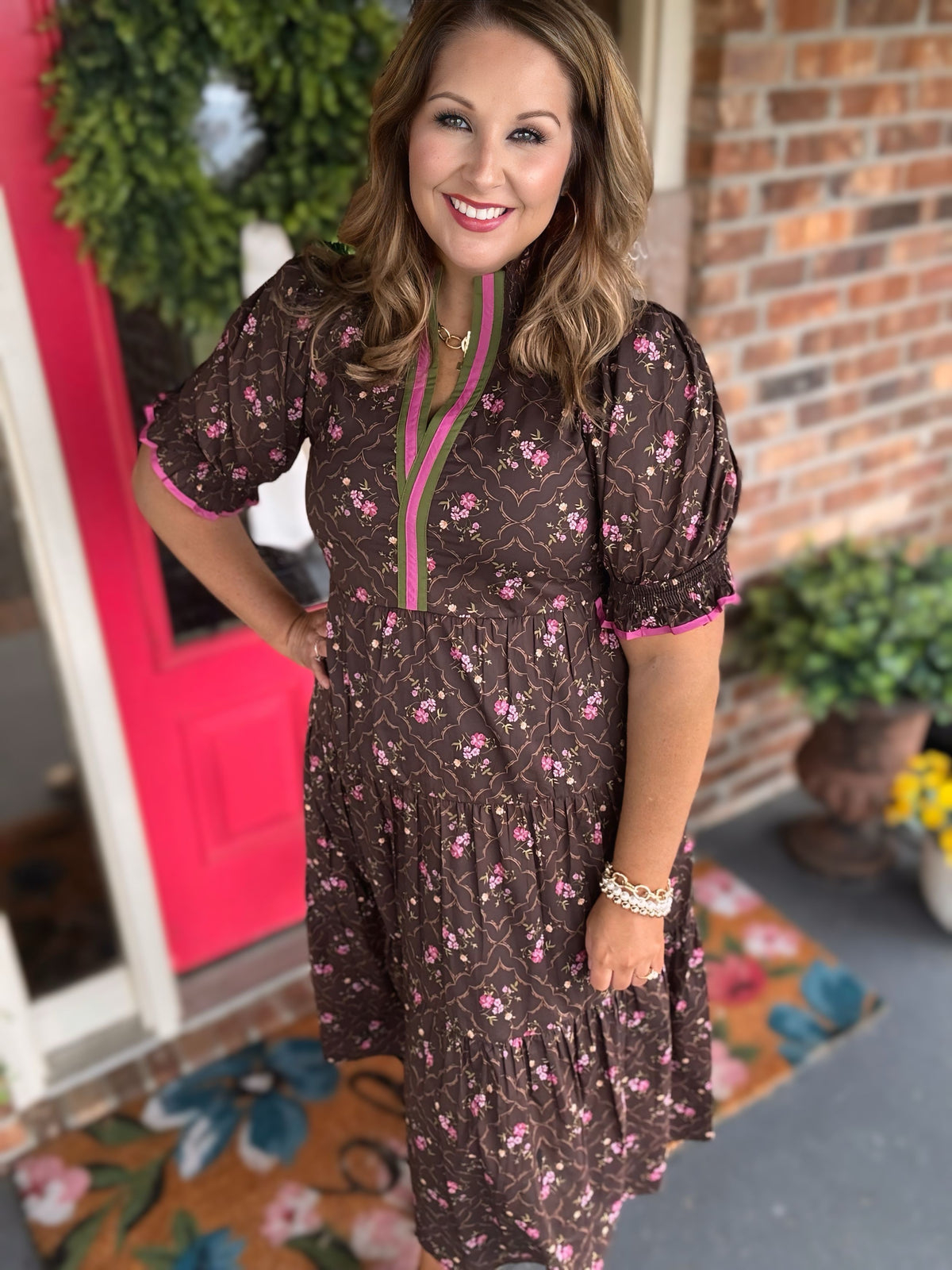 Entro Brown Floral Contrast Trim Midi Dress with Pockets in
