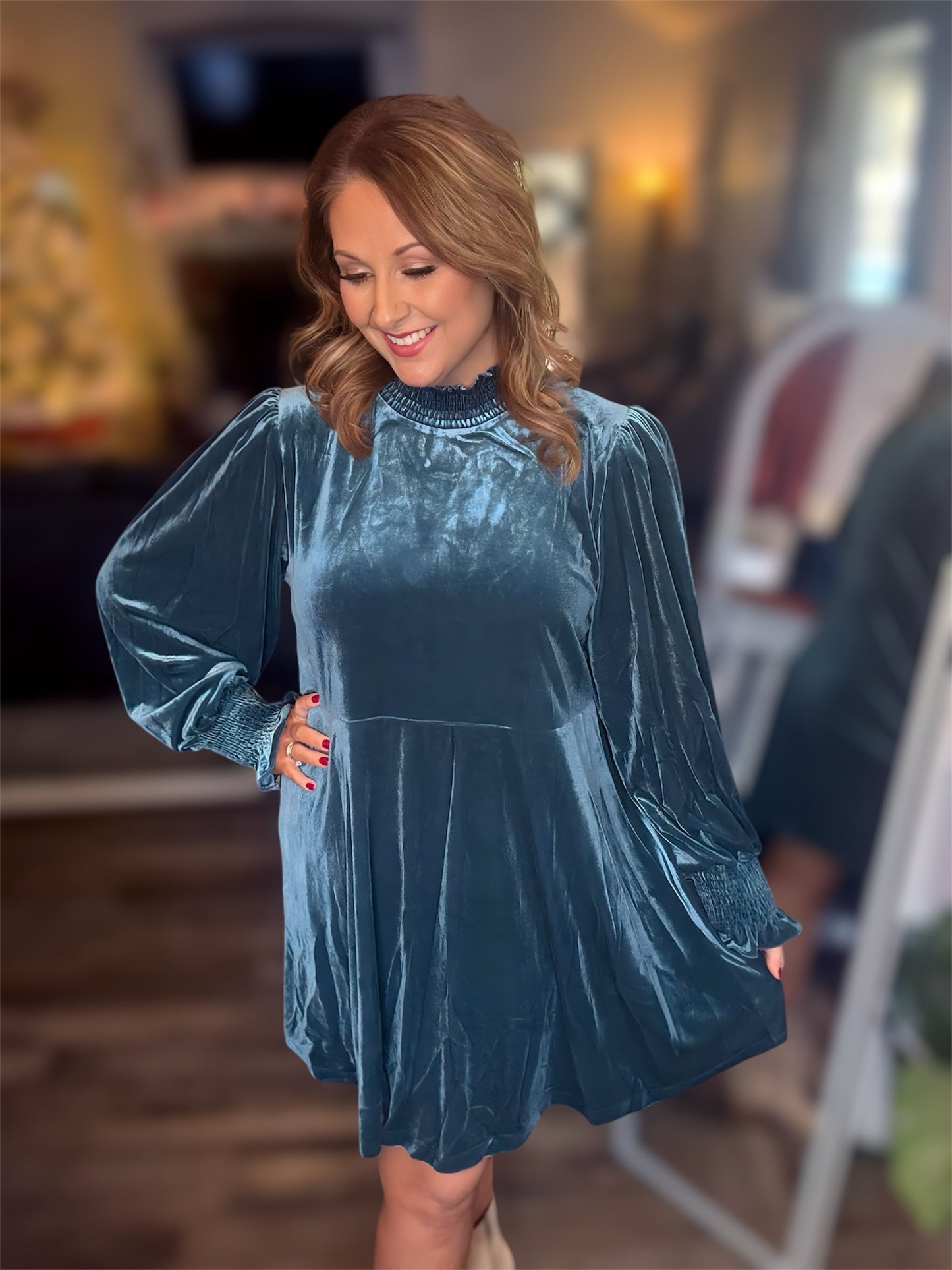 PLUS SIZE-MOCK NECK VELVET DRESS