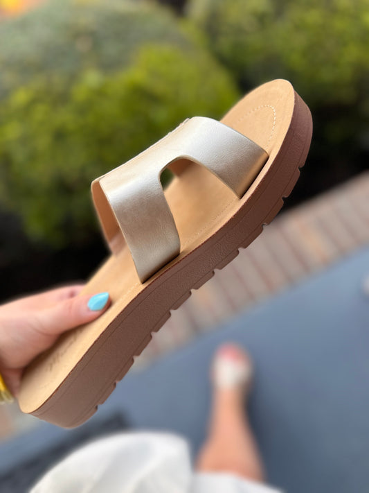 Vera Sandal