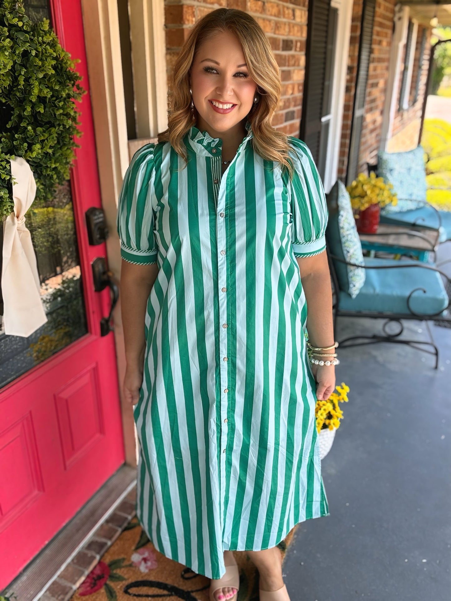 Entro Stripe Print Short Puff Sleeve Midi Dress