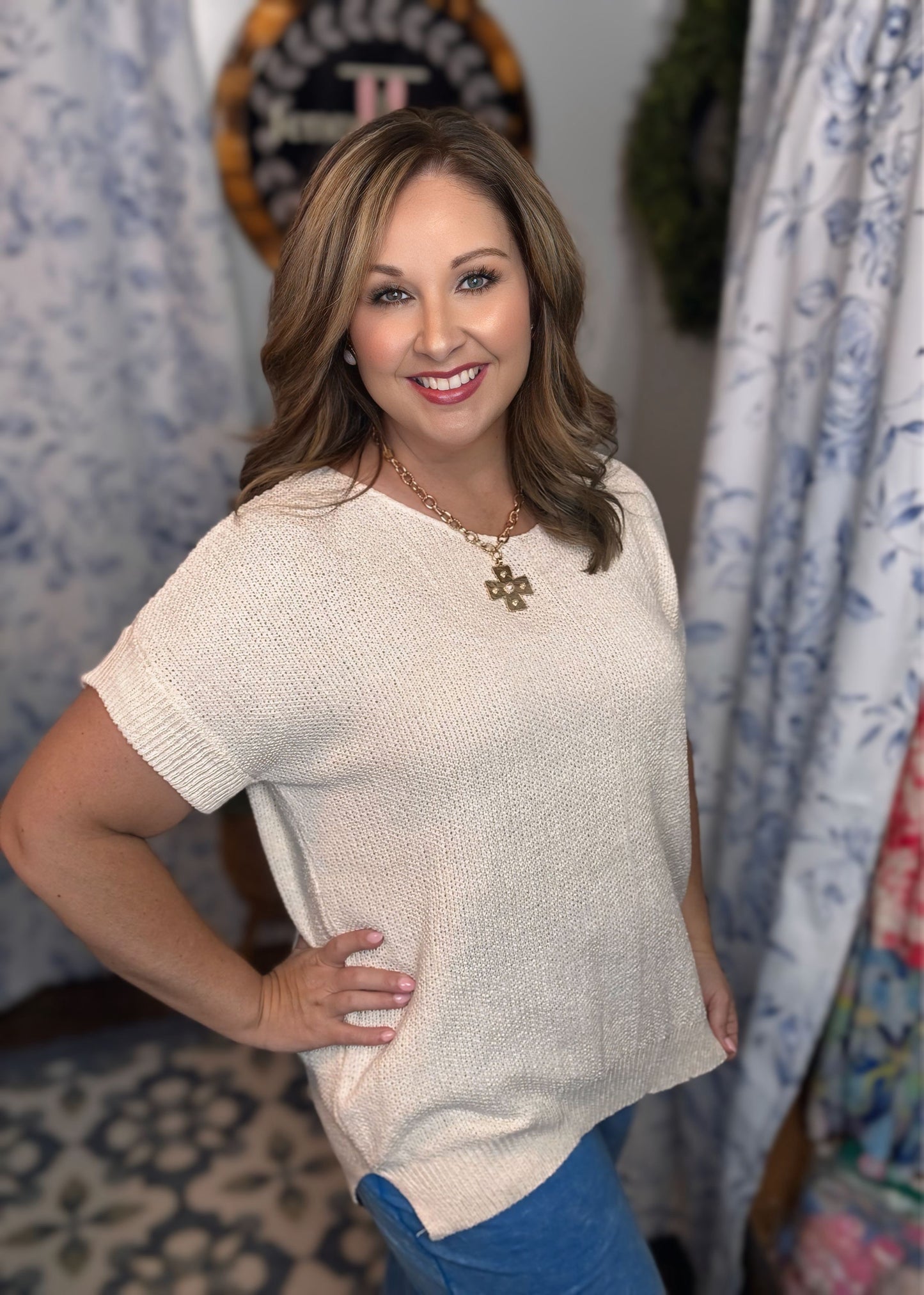 PLUS CENTER SEAM SHORT SLEEVE SWEATER