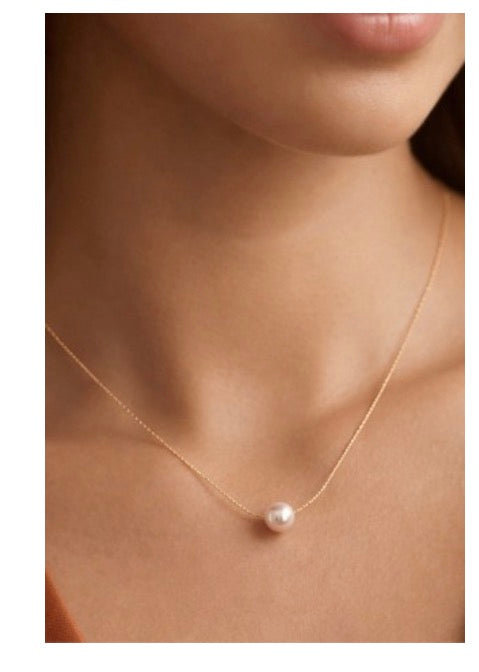 Dainty Pearl Necklace