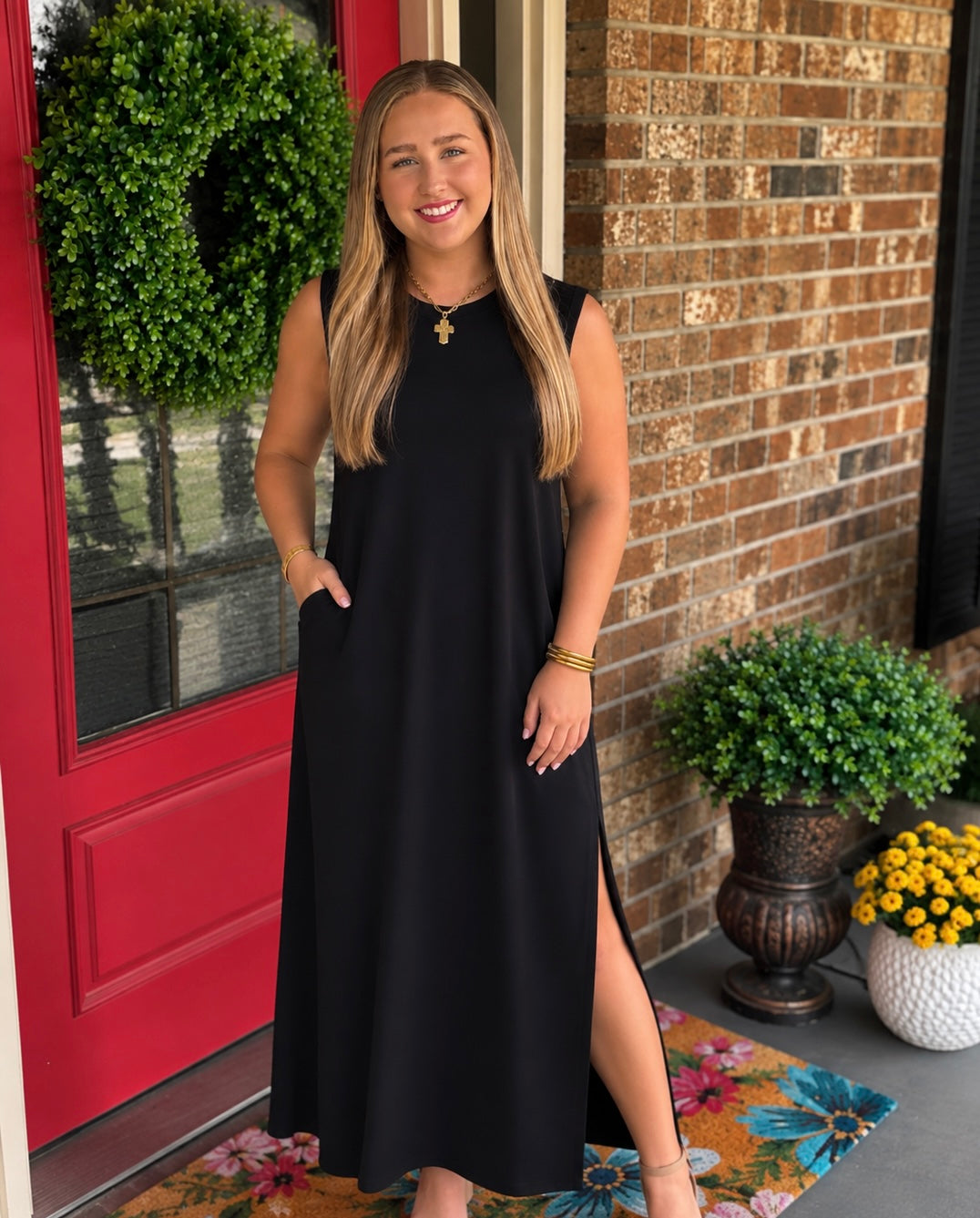 Entro Black Gameday Maxi Dress