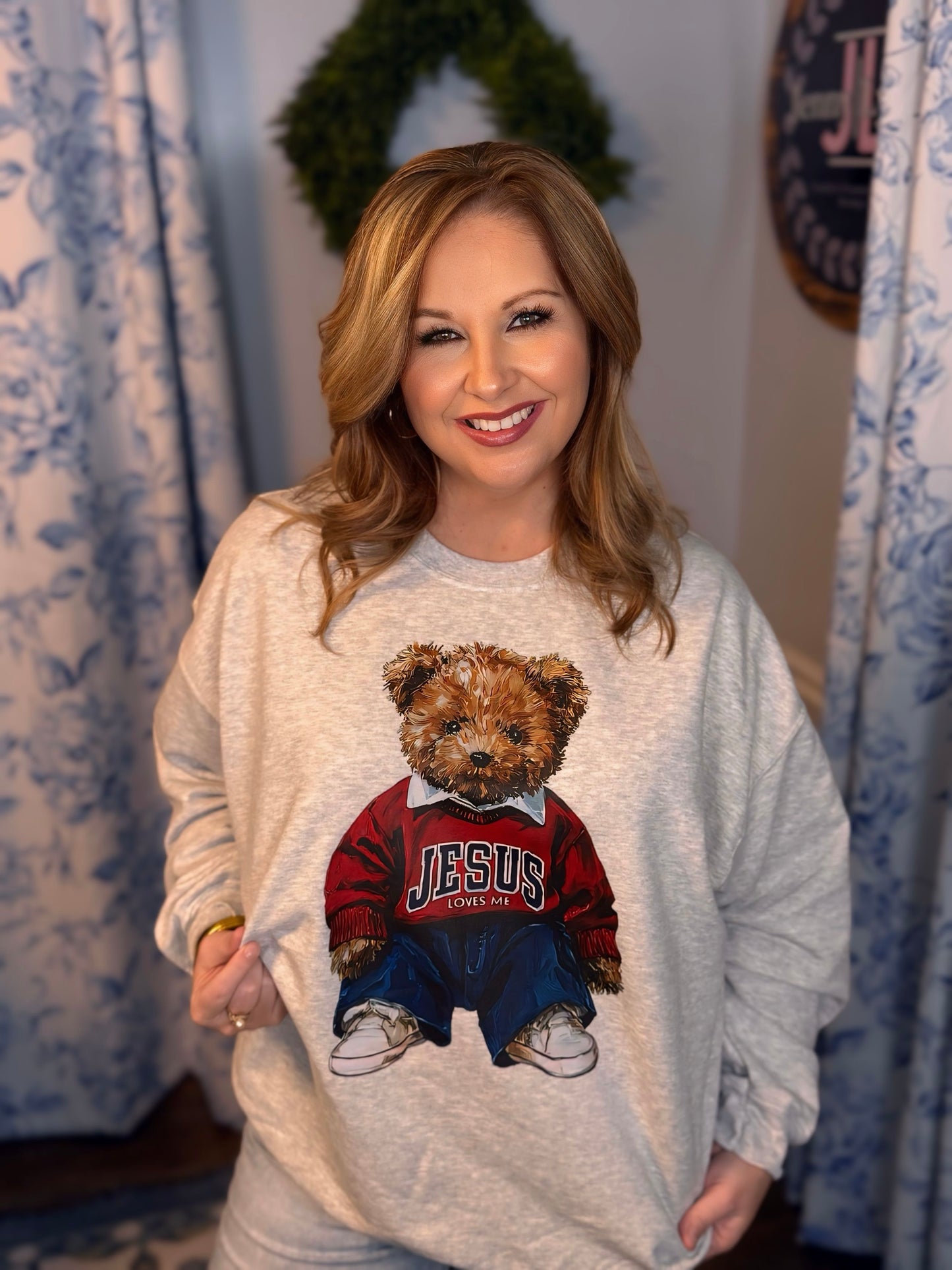 Jesus loves me teddy bear crew neck top