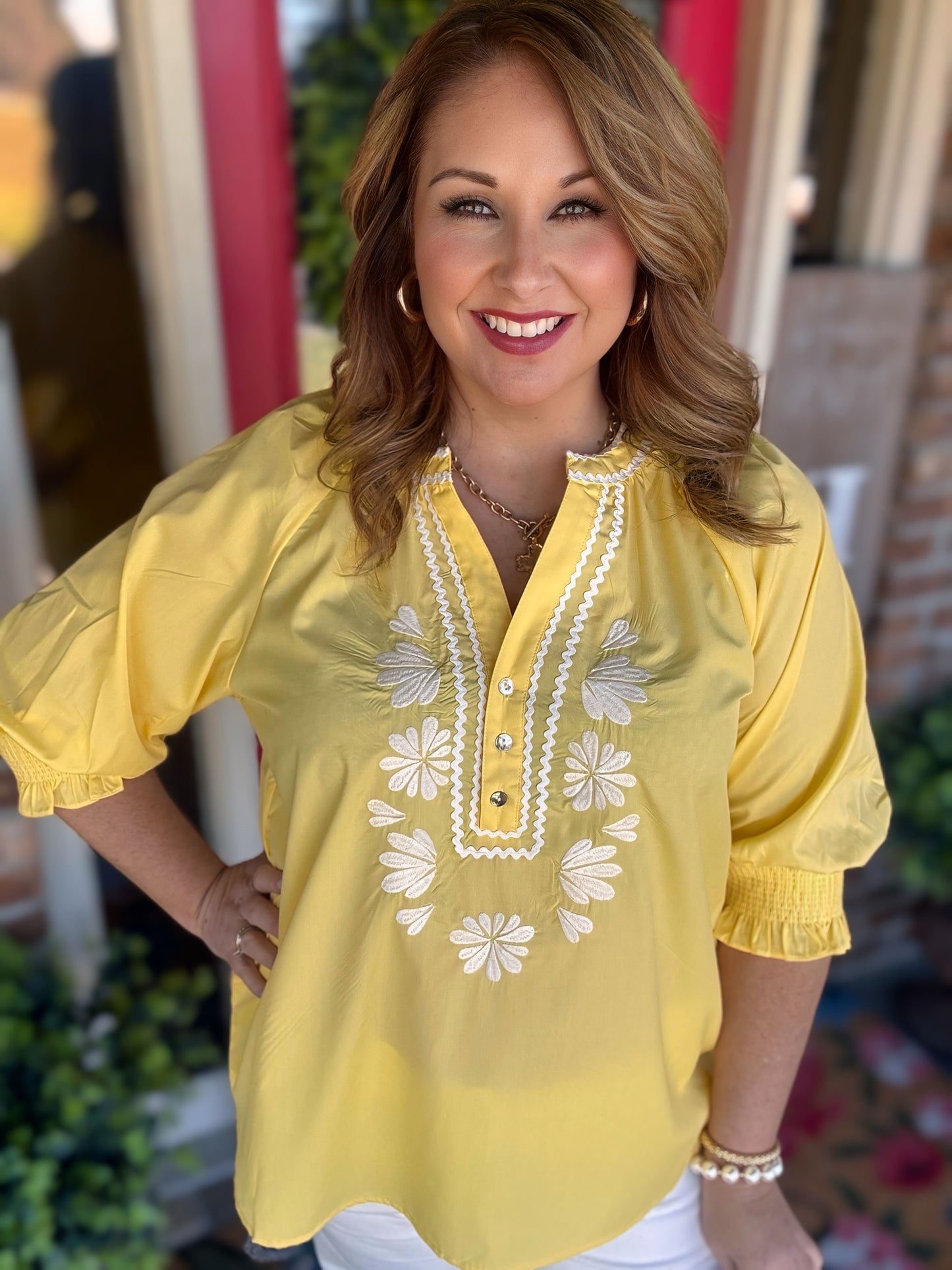 Entro Lemon Embroidered Top