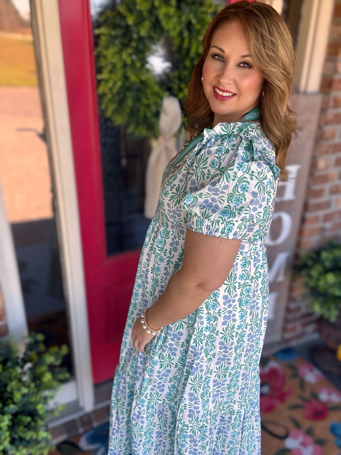Entro Plus Size Floral Midi Dress