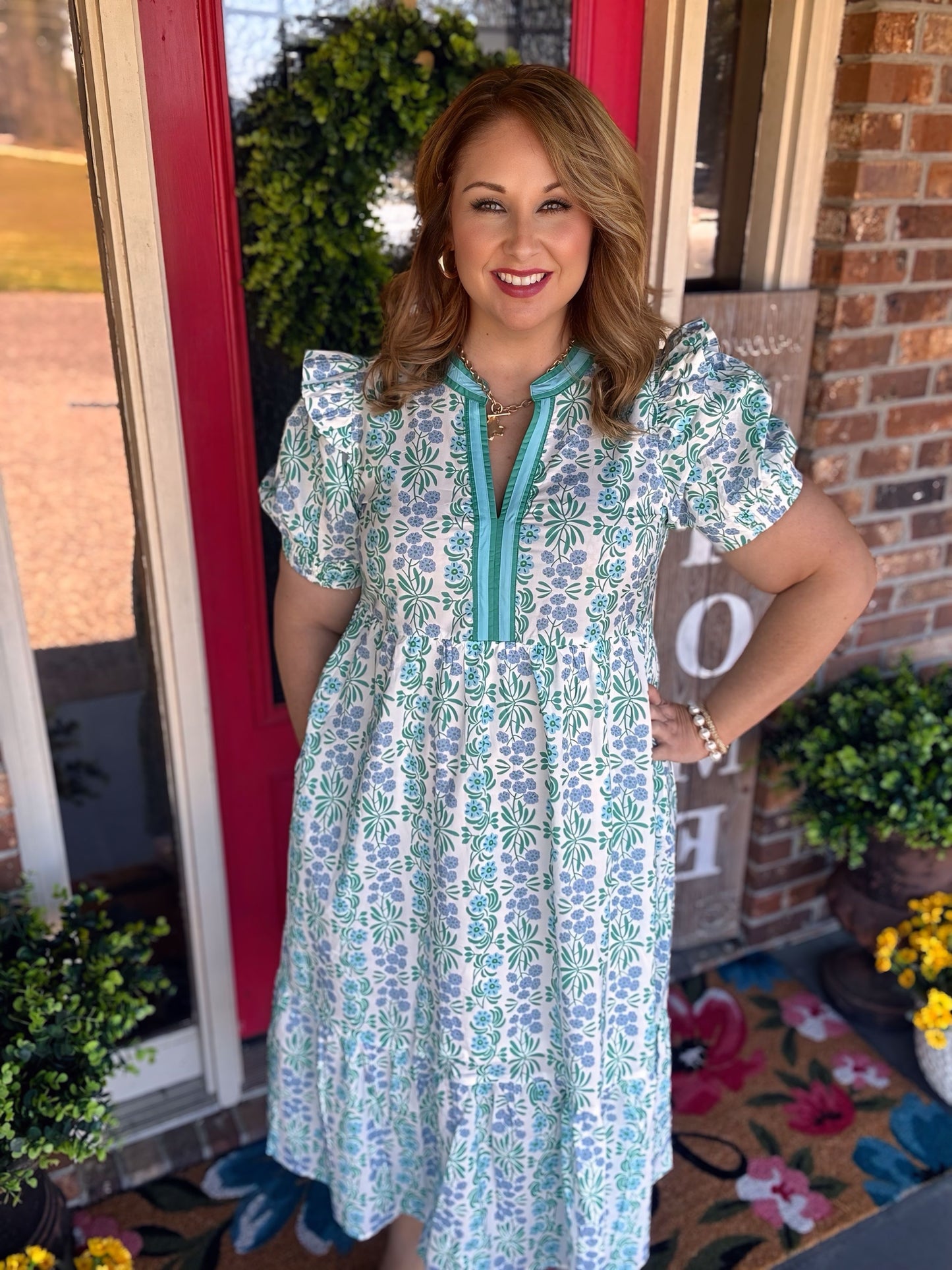 Entro Plus Size Floral Midi Dress